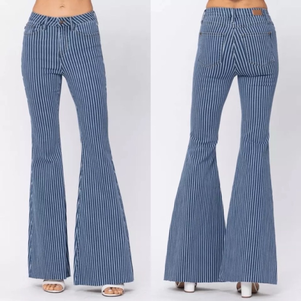 Judy Blue Flare Wide Leg Blue Jeans